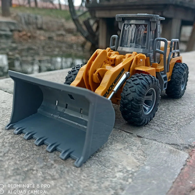 Remote Control Metal Bulldozer Truck - Perfect Gift for Boys